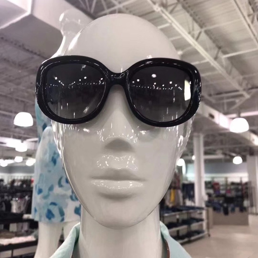 NWT Salvatore Ferragamo SF727S Black Gold Retro Sunglasses/Saks Receipt/Full Set